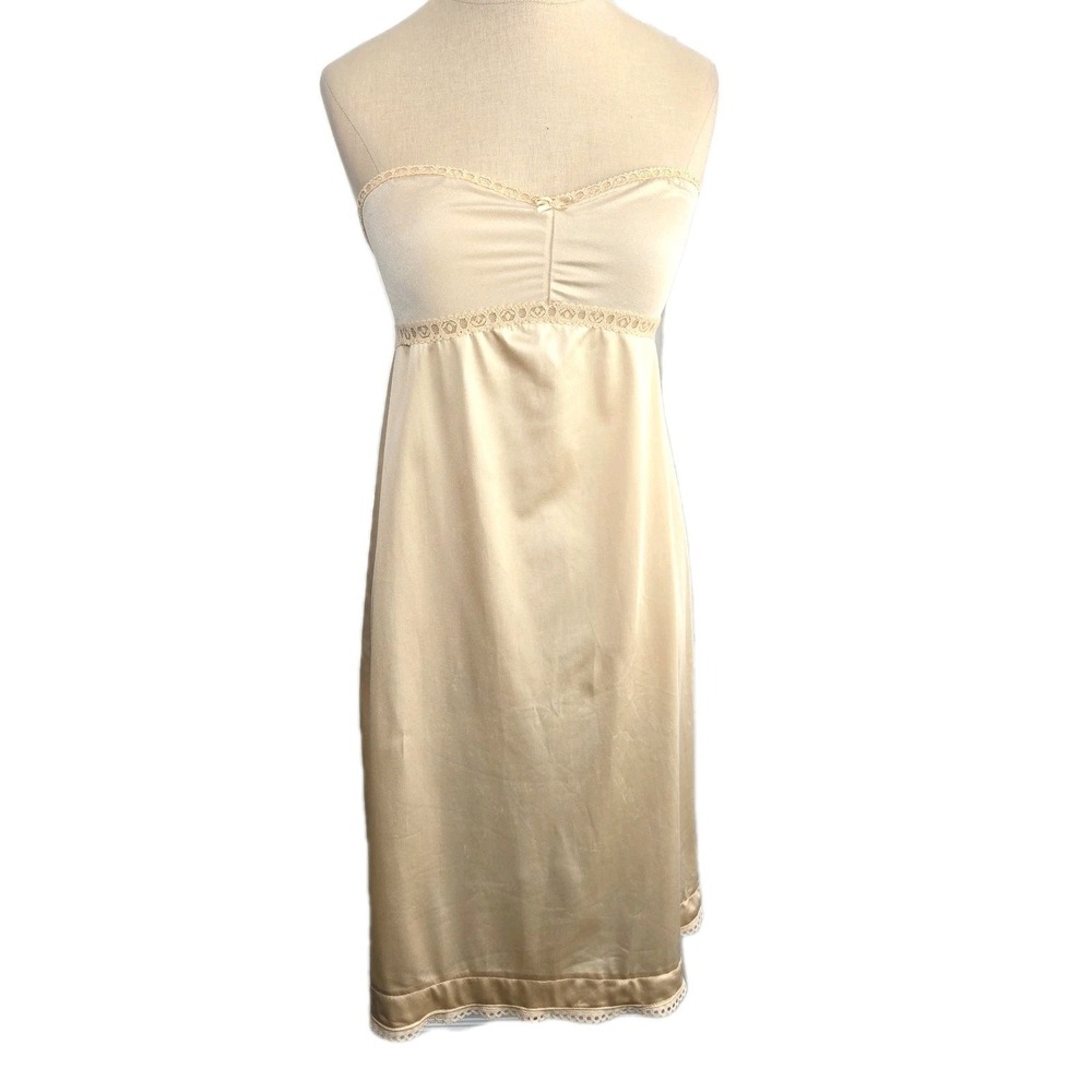 Vanity Fair Vtg Strapless Full Slip Size 34 Champagne Beige Made In USA Lingerie